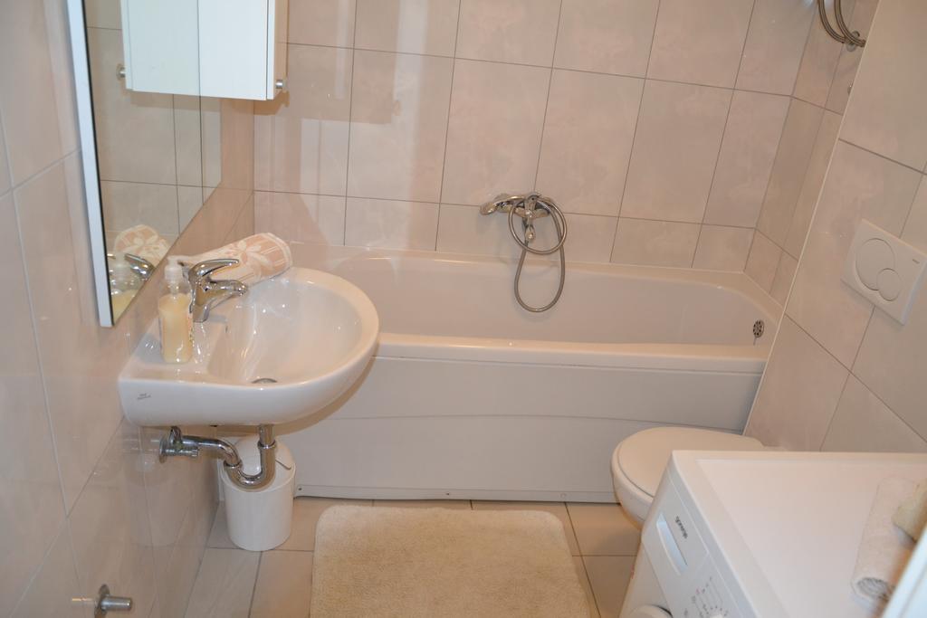 Apartment Gabi Трогир Стая снимка